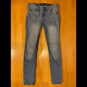 Hollister Low-Rise Super Skinny 3R W26 L30